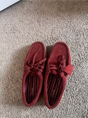 Clarks Burgundy Suede Lace-Up Moccasins